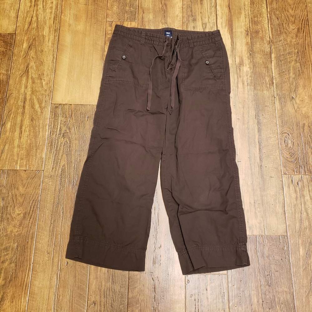 Women's brown capri pants